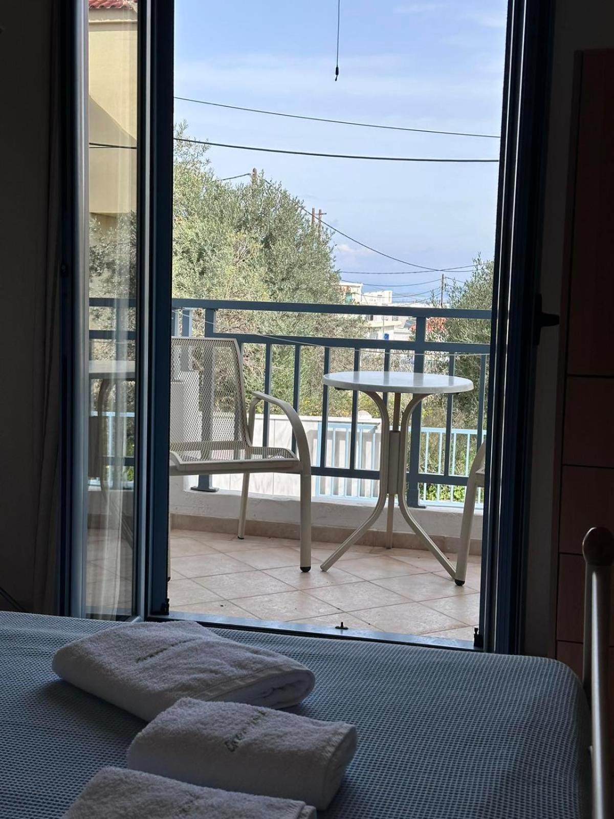 Green Island Studios Σκάλα Δωμάτιο φωτογραφία